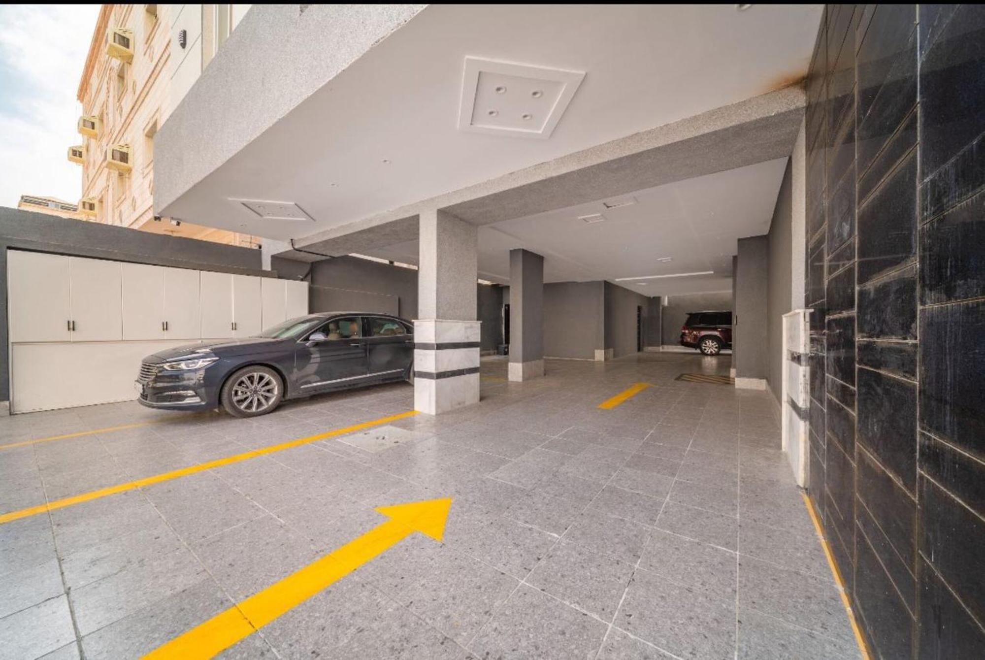 Saden Albwadi * Jeddah